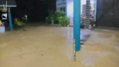 Hujan Deras Dini Hari, Kelurahan Bambu Kuning RW 01 Kota Pekanbaru Terkena Banjir