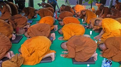 Biksu Thudong Akhirnya Tiba di Bumi Borobudur