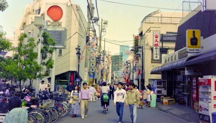 Fenomena Meltdown Di Jepang, Depresi Berlebihan?