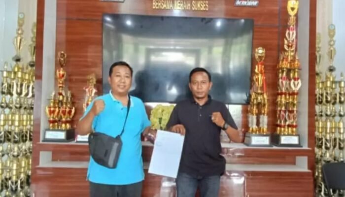 Aksi Damai PPDI dan AWI Tuba Pinta Diskominfo Realisasikan Dana 6 Milliar Untuk Media Lokal