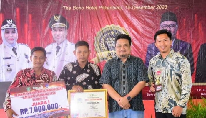 Desa Sadar Jaya raih 2 penghargaan Keterbukaan Informasi Publik ditingkat Kabupaten dan Provinsi