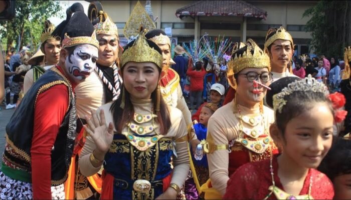 Merayakan Budaya Jawa Melalui Festival Jati Wayang