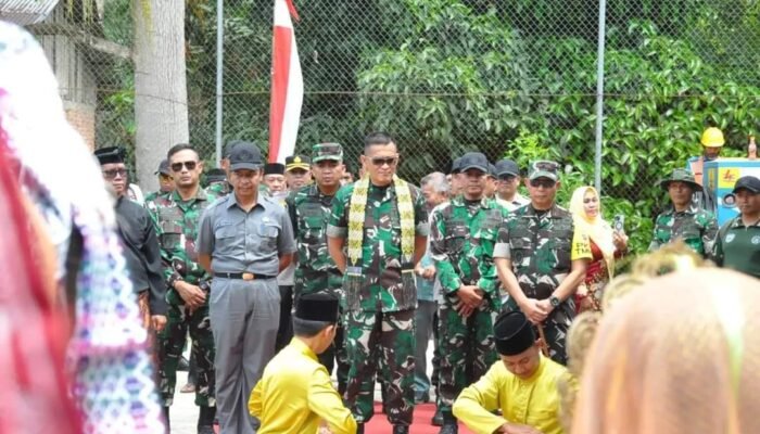 Danrem 031/WB Dan Wasev Kasad Tinjauan Lokasi TMMD ke 121 Kodim 0313/KPR