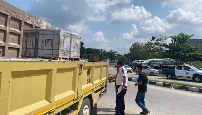 Dishub Pekanbaru Perketat Pengawasan Truk Bertonase Besar untuk Kurangi Kemacetan dan Kecelakaan
