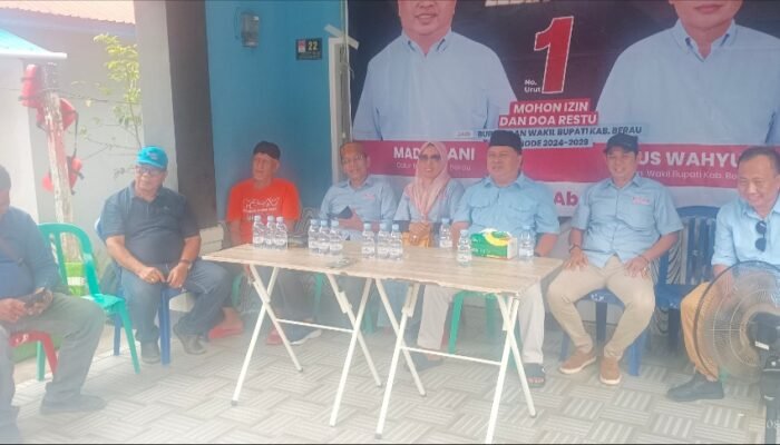 Kampanye di 3 titik Berbeda Madri Pani Paparkan Program Unggulan Dan Tanya Jawab Dengan Warga