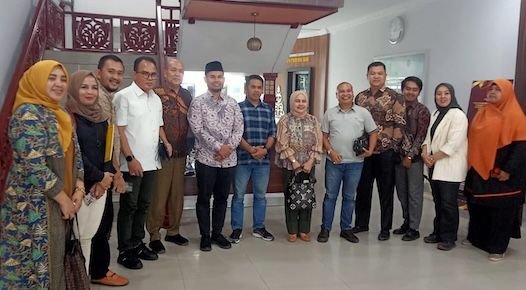 Ustaz Abdul Somad dan Dinamika Antara Dakwah dan Politik: Perspektif dari Sumatera Barat dan Riau