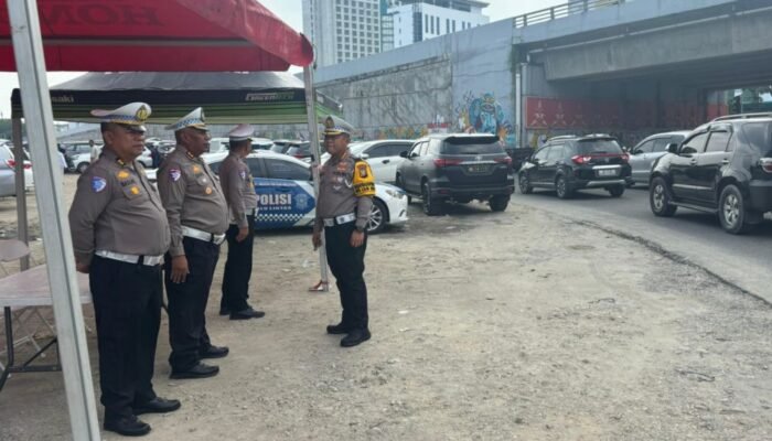 Aksi Kombes Pol Taufiq Pimpin Langsung Atasi Kemacetan Pekanbaru