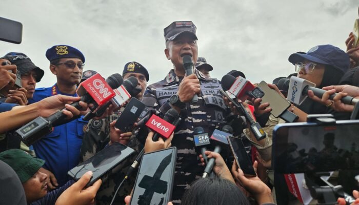1.500 Personel Gabungan Diterjunkan untuk Pembongkaran Pagar Laut di Pesisir Utara Tangerang