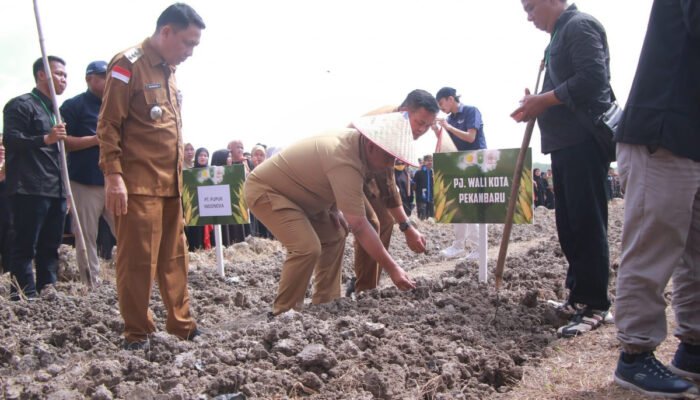 Pj Wali Kota Pekanbaru Dukung Swasembada Pangan: Menuju Kemandirian dan Ketahanan Pangan Optimal