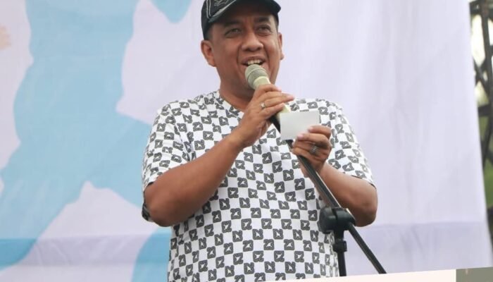 PERADI RUN 2025 Resmi Dibuka : Pj Walikota Pekanbaru Roni Rakhmat Dorong Kebersamaan dan Gaya Hidup Sehat