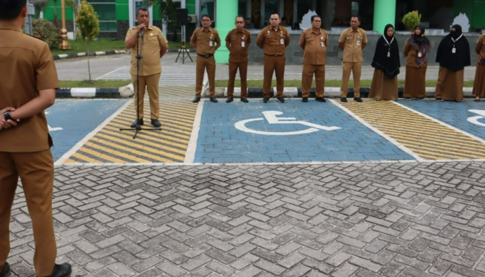 Pj Wali Kota Pekanbaru Pimpin Apel di RSD Madani, Tegaskan Komitmen Peningkatan Pelayanan Kesehatan