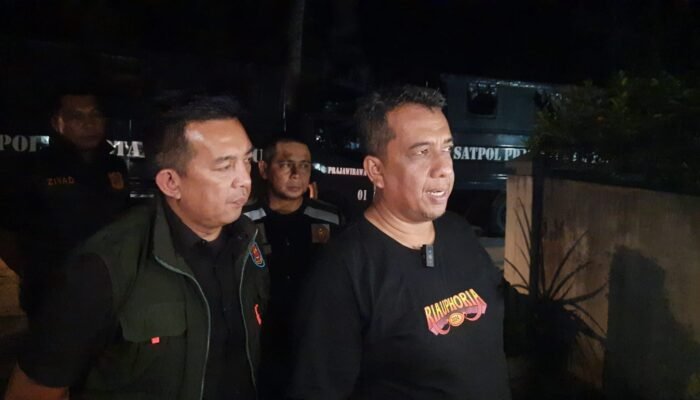 Razia Prostitusi di Kawasan Jondul, Pj Wali Kota Pekanbaru Pimpin Langsung Operasi Penertiban