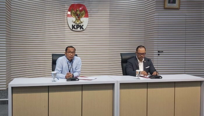 KPK Tahan Tiga Eks Pejabat ASDP dalam Dugaan Korupsi Akuisisi Jembatan Nusantara