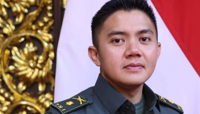 Jabatan Letkol Teddy sebagai Seskab Dipersoalkan, DPR: Langgar UU TNI