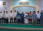 Wawako Dumai Sugiyarto Serahkan Dana Hibah dalam Safari Ramadan di Mekar Sari