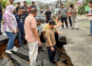 Jalan Lobak Amblas di Pekanbaru, Wali Kota Agung Nugroho Turun Tangan Percepat Perbaikan