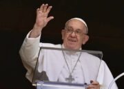 Paus Fransiskus Wafat: Dunia Katolik Berduka