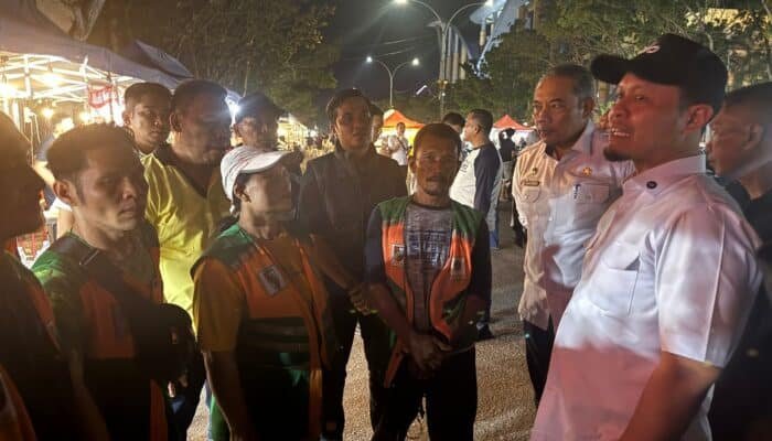 Wali Kota Pekanbaru Tinjau Kawasan Kuliner Malam Cut Nyak Dien: Fokus pada Kenyamanan dan Penataan Parkir