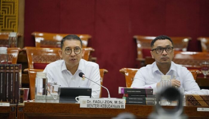 Sejarah Indonesia Ditulis Ulang: Langkah Berani Menghapus Bias Kolonial Menuju Perspektif Indonesia-Sentris