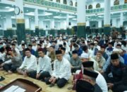Hijrah Bukan Cuma Tren: Ribuan Anak Muda Padati Tabligh Akbar Bareng UAS di Pekanbaru