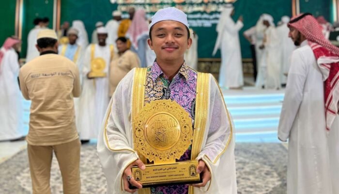 Hafiz Muda Riau Bikin Bangga! Bayu Wibisono Raih Juara Dunia MHQ di Arab Saudi