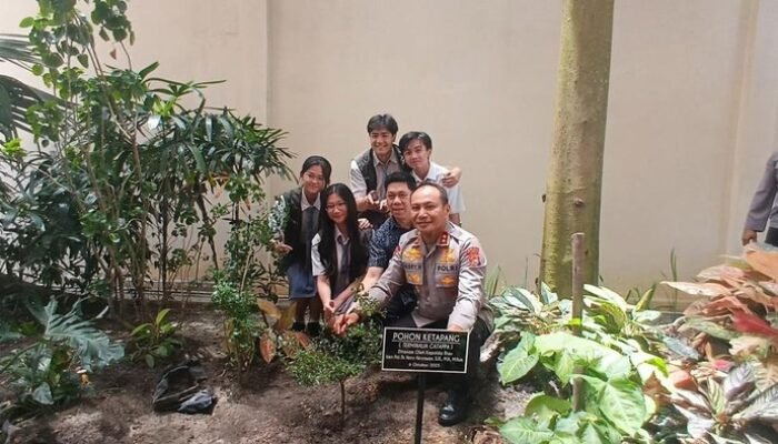 Kapolda Riau Sosialisasikan Program Green Policing, Ajak Pelajar Jadi Pelopor Lingkungan