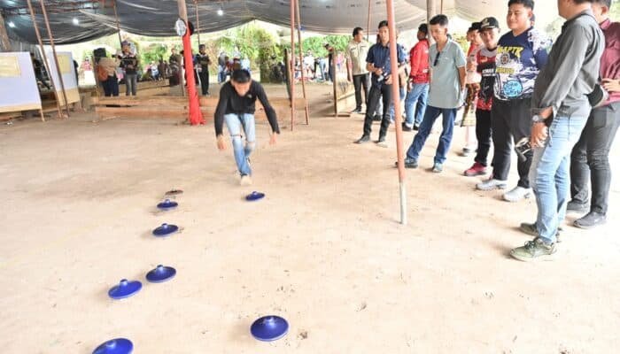 Bupati Bengkalis Dorong Pelestarian Budaya Lokal Lewat Open Turnamen Seni Gasing Piring Se-Riau di Desa Bantan Sari