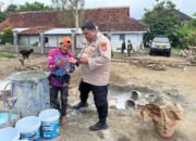 Anggota Polsek Rangkasbitung Polres Lebak Giat Patroli Dialogis dan Temui Pekerja Bangunan