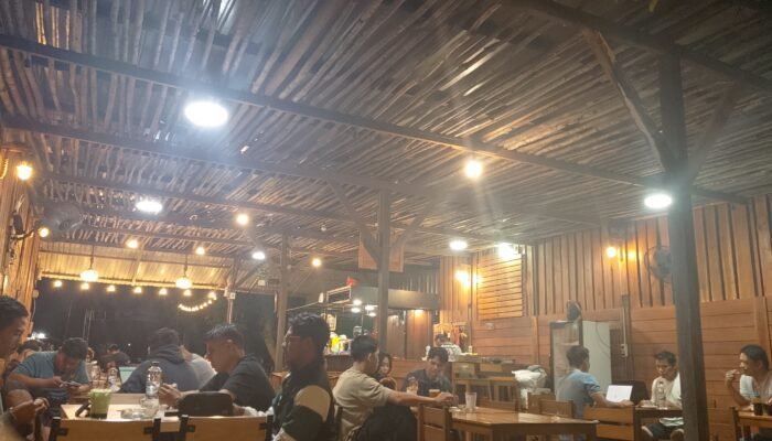 Meraki Cafe: Ruang Obrolan Lintas Generasi ditemani Nikmat Coffee dari Biji Kopi Pilihan