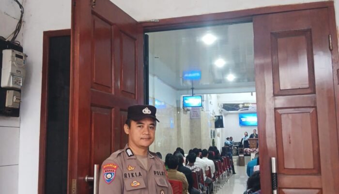 Kanit Samapta Polsek Rangkasbitung Polres Lebak Patroli Dialogis Ketempat Ibadah Gereja Panthekosta
