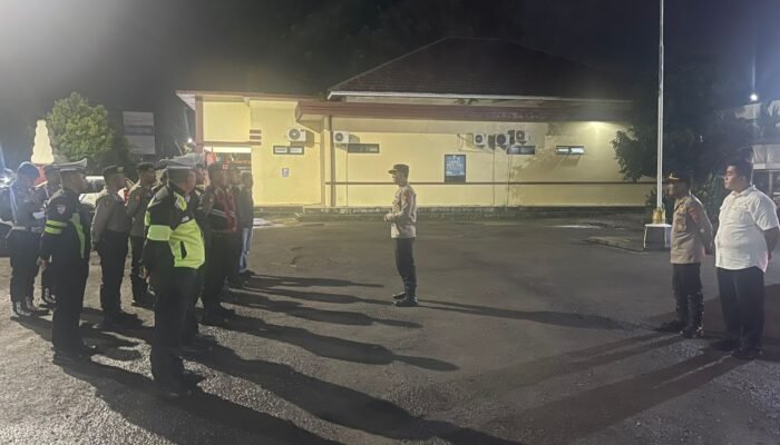 Antisipasi Gangguan Kamtibmas,Kapolsek Rangkasbitung Polres Lebak Pimpin Apel Patroli KRYD