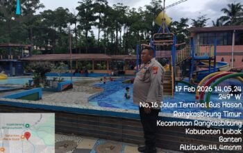 Liburan Sekolah Jelang Ramadhan,Anggota Piket Polsek Rangkasbitung Polres Lebak Patroli Ke Wisata Kolam Renang