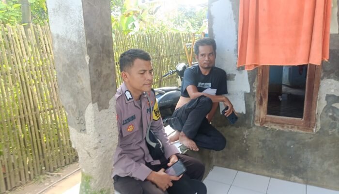 Humanis, Bhabinkamtibmas Polsek Muncang Sambangi Warga Binaanya Sekaligus Sampaikan Pesan Kamtibmas