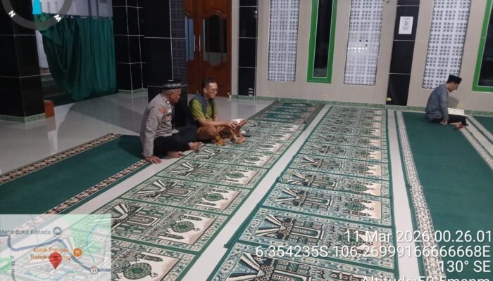 Kanit Binmas Polsek Rangkasbitung Polres Lebak Temui Tokoh Agama Di Mesjid Ar Rohman