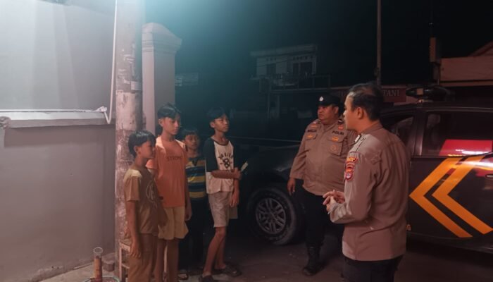 Antisipasi Perang Sarung,Anggota Piket Polsek Rangkasbitung Polres Lebak Patroli Dialogis Ke Jalan Multatuli