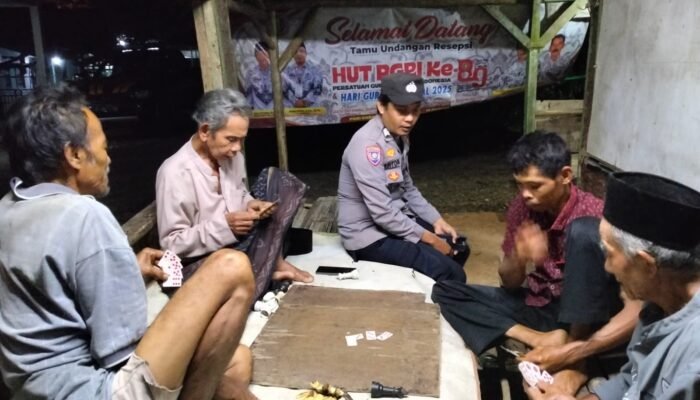 Anggota Polsek Cileles Polres Lebak, Patroli di jam rawan Antisipasi Gangguan Kamtibmas