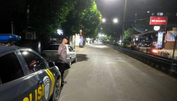 Anggota Polsek Rangkasbitung Polres Lebak Patroli Mobile Pasca Lebaran di Jalan Multatuli Cegah C3