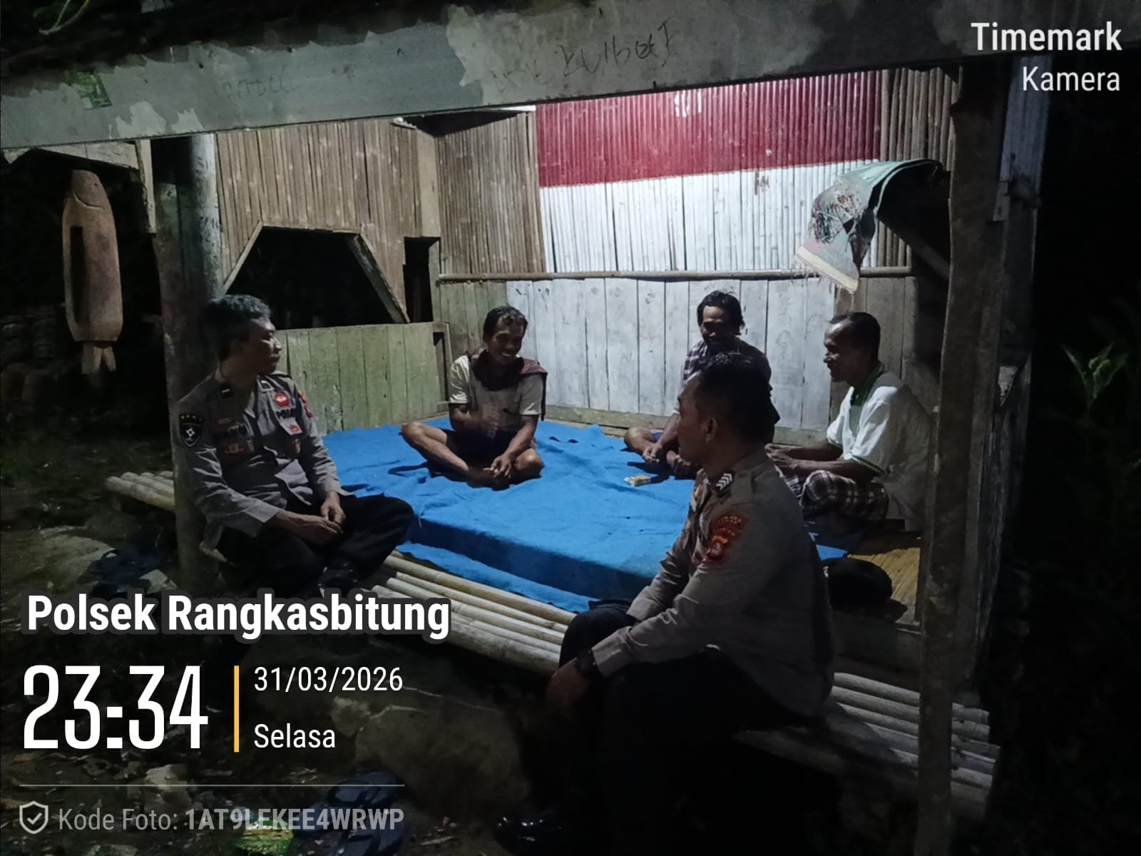 KSPKT III Polsek Rangkasbitung Polres Lebak Patroli Dialogis Cek Pos Ronda di Pemukiman Warga