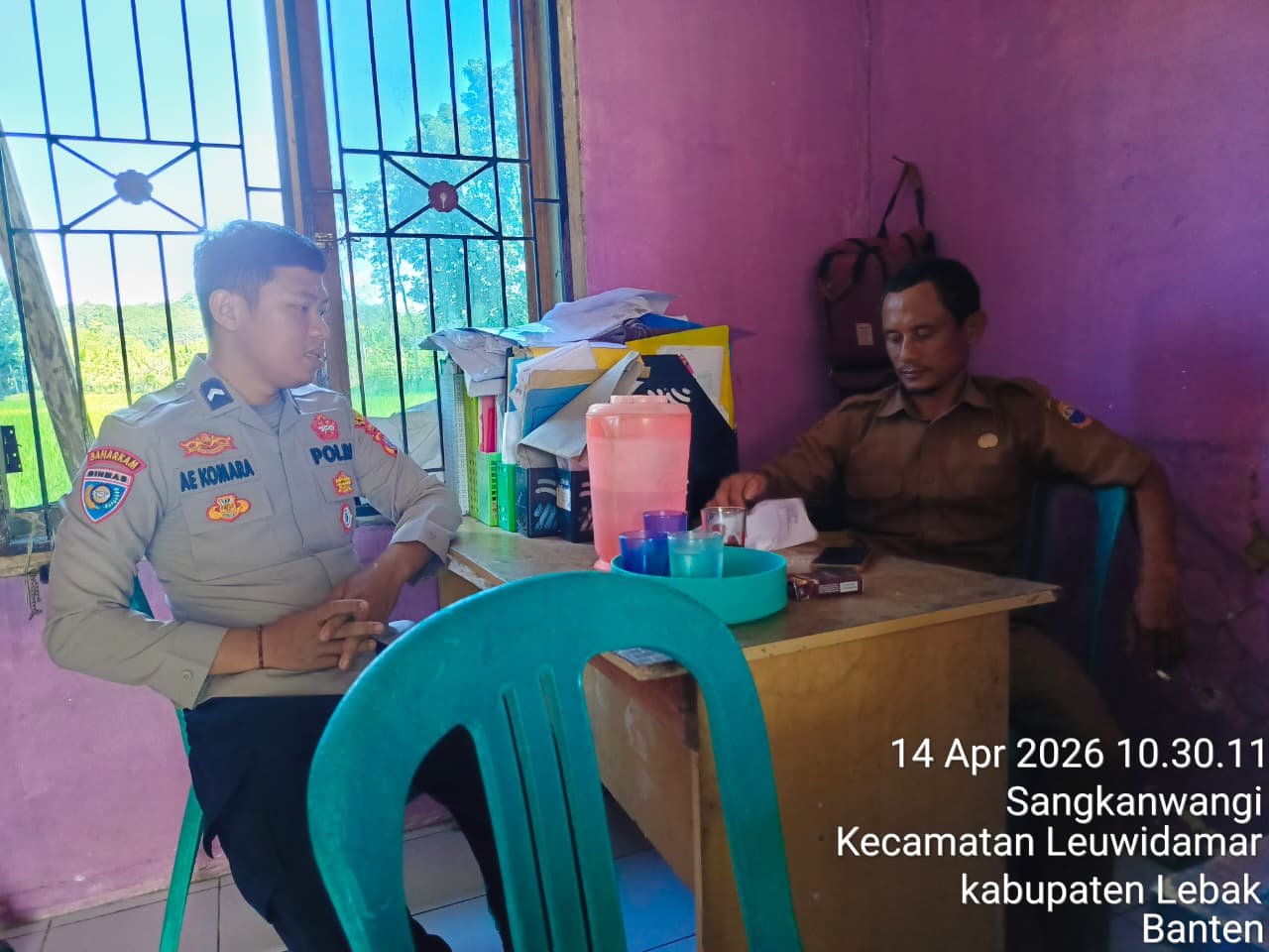 Ciptakan Situasi Kondusif, Anggota Polsek Leuwidamar Laksanakan Sambang ke Desa Sangkanwangi