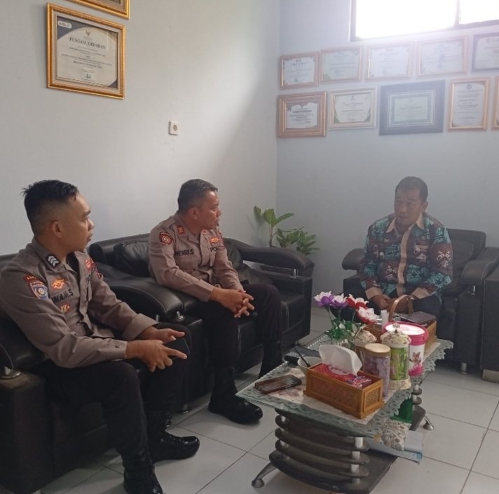 Kapolsek Rangkasbitung Polres Lebak Temui Camat Rangkasbitung Sekaligus Silaturahmi