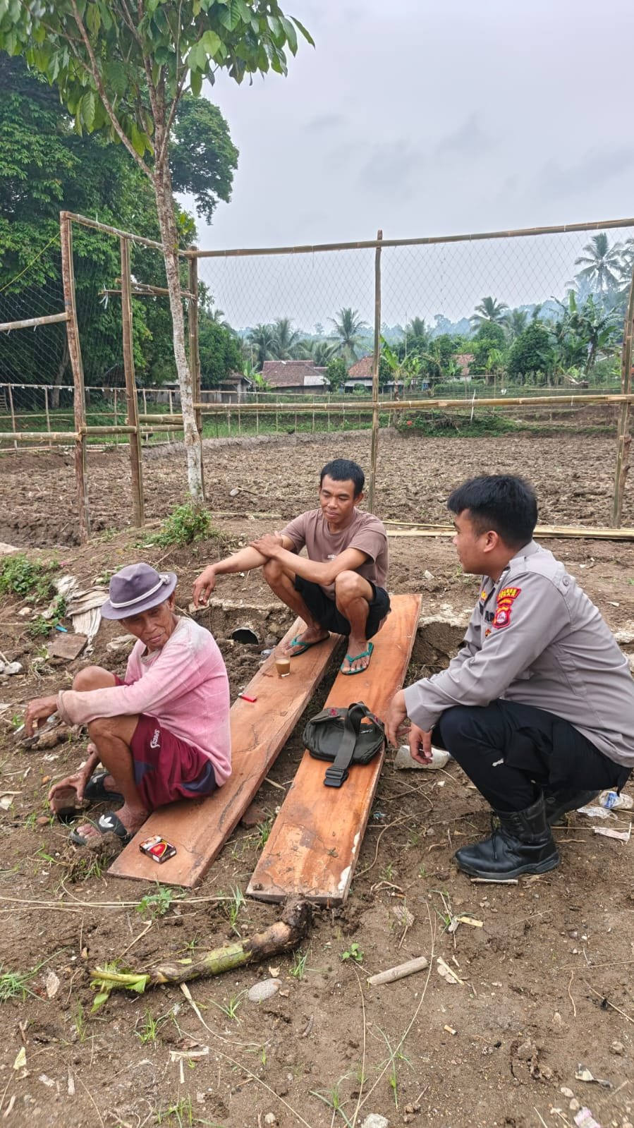 Polsek Leuwidamar Polres Lebak Laksanakan Giat Sambang Desa