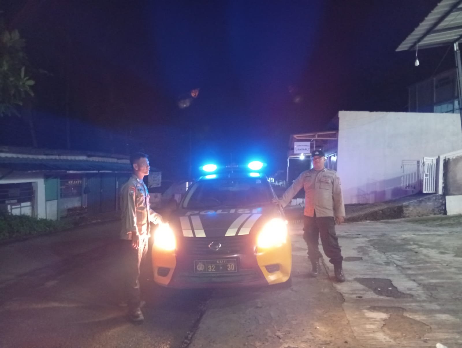 Giat Patroli Malam Hari Personil Personil Polsek Cimarga Polres Lebak