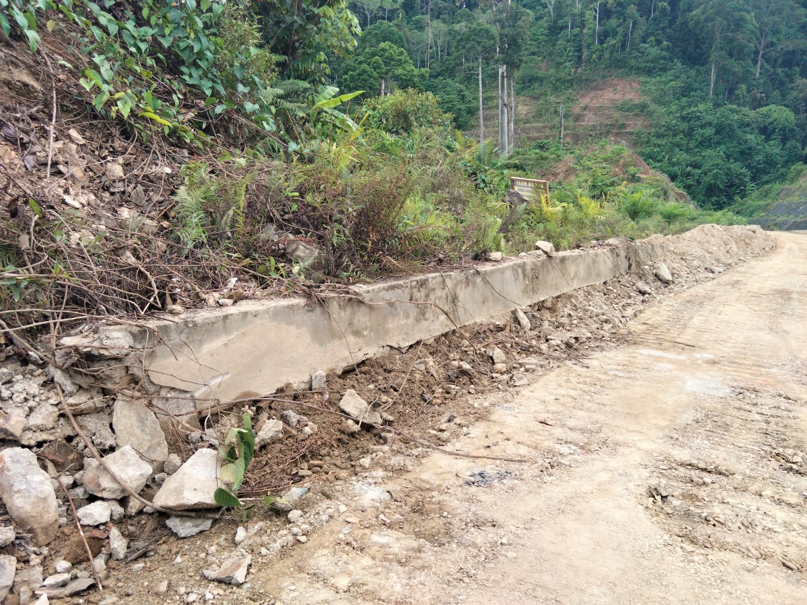 Surat Terbuka Warga Krayan kepada Kejaksaan Agung RI: Jalan Nasional Malinau–Krayan minta Diaudit Secara Menyeluruh