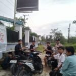 Bhabinkamtibmas Polsek Bojongmanik Polres Lebak Sambangi Warga di Desa Binaan