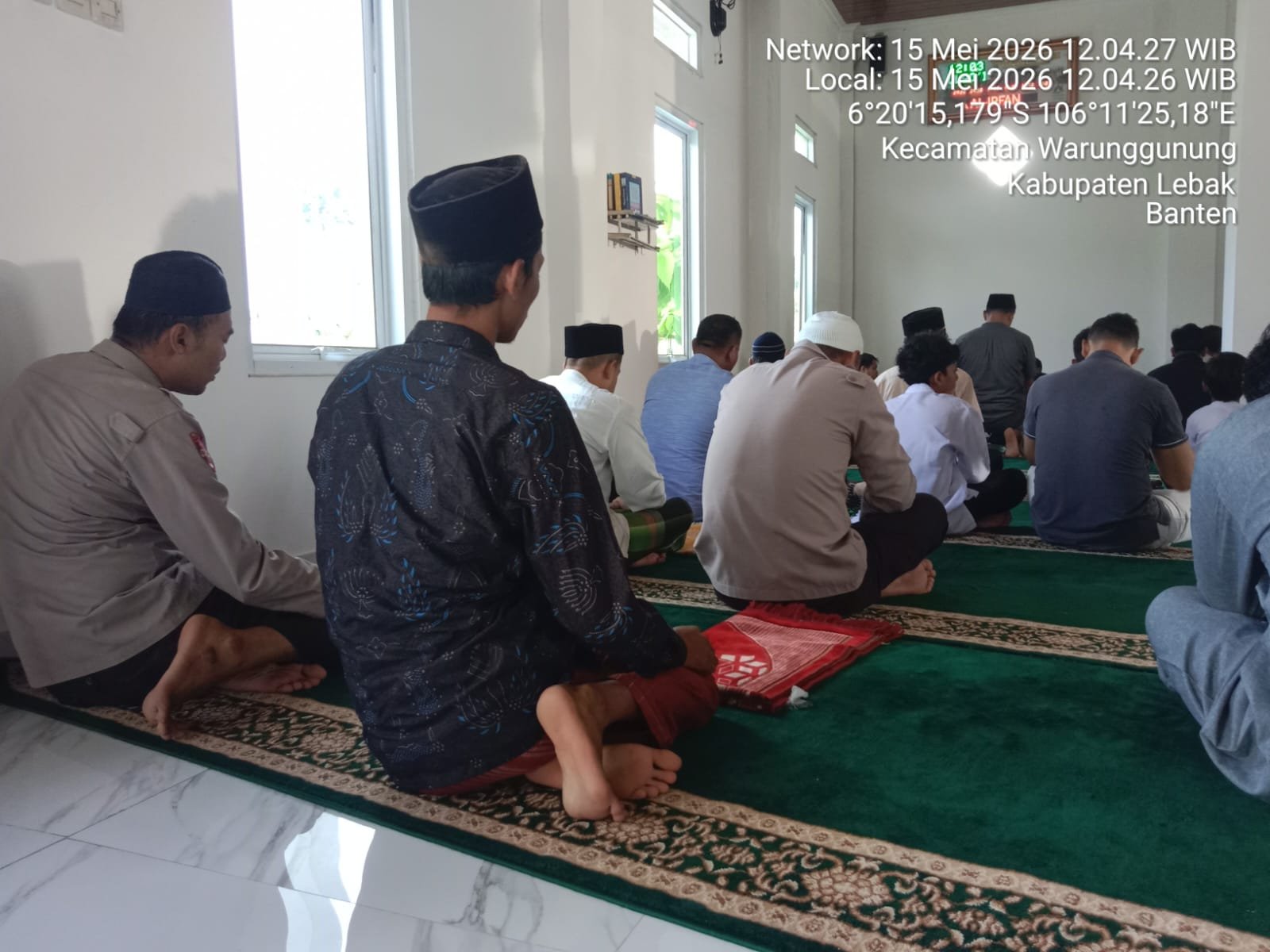 Kapolsek Warunggunung serta Personil Polsek Warunggunung Melaksanakan Giat Sholat Jumat Keliling