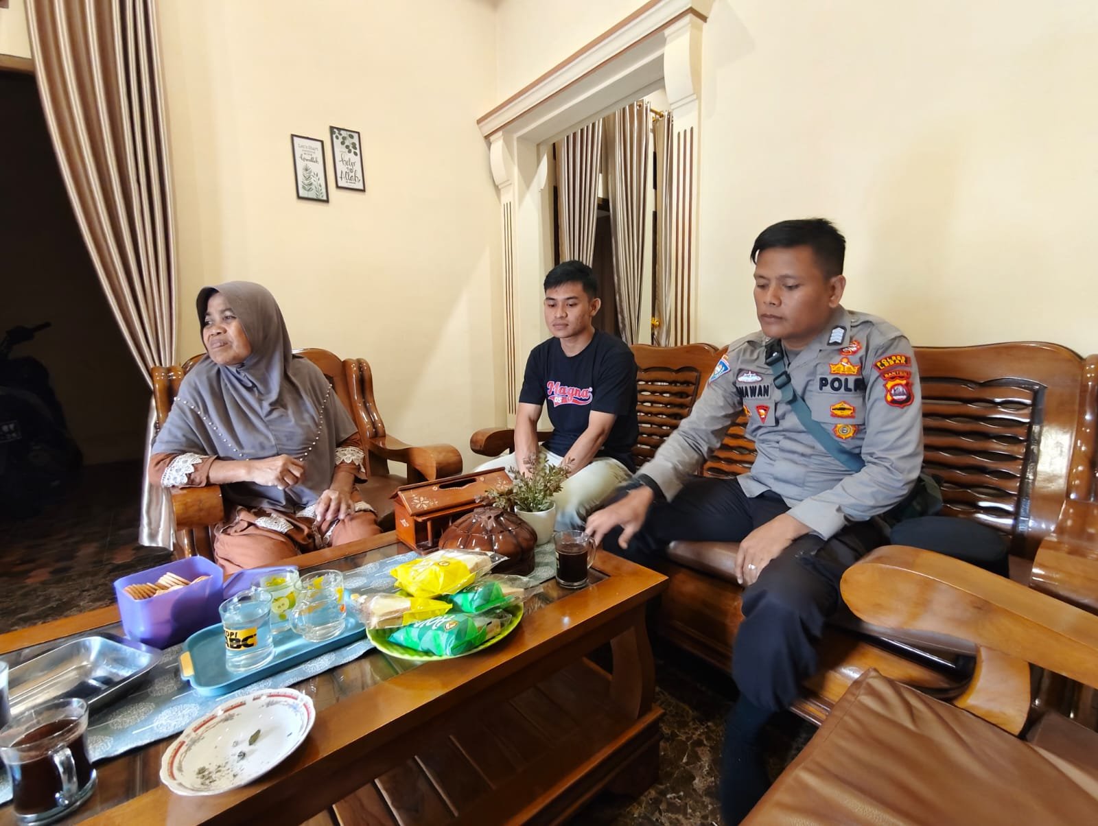 Bhabinkamtibmas desa Sukamaju Polsek Sobang Polres Lebak laksanakan Sambang di Desa binaanya