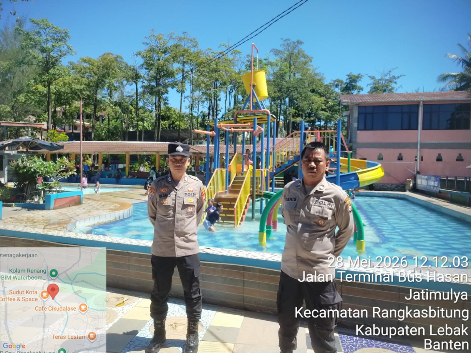 Hari Raya Idul Adha,Anggota Polsek Rangkasbitung Polres Lebak Patroli Ke Wisata Kolam Renang Berikan Edukasi Kamtibmas Kepengunjung