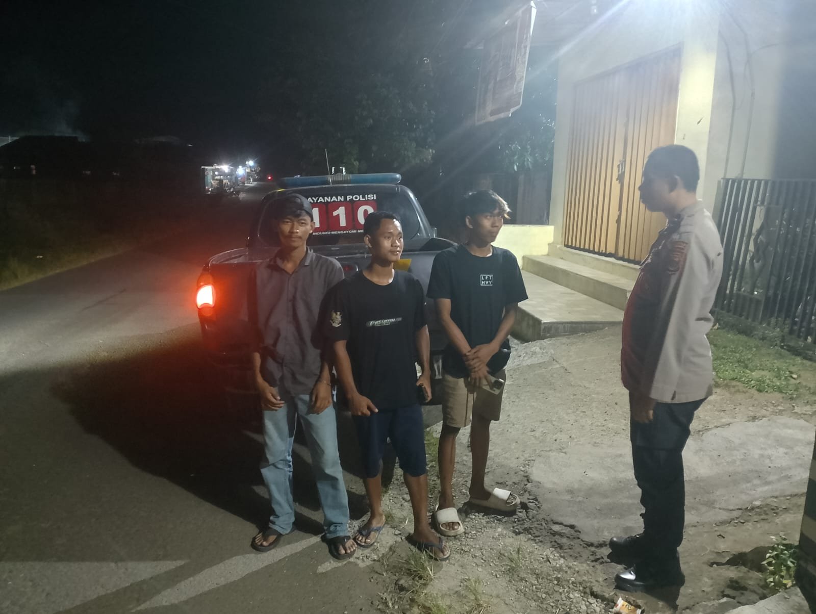 Wujudkan Wilayah Aman Kondusif, Kanit Samapta Polsek Cimarga Polres Lebak Patroli Malam