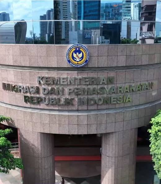 Kementerian Imigrasi dan Pemasyarakatan RI Direktorat Jenderal Imigrasi Ingatkan Pengelola Penginapan Wajib Laporkan Tamu Asing