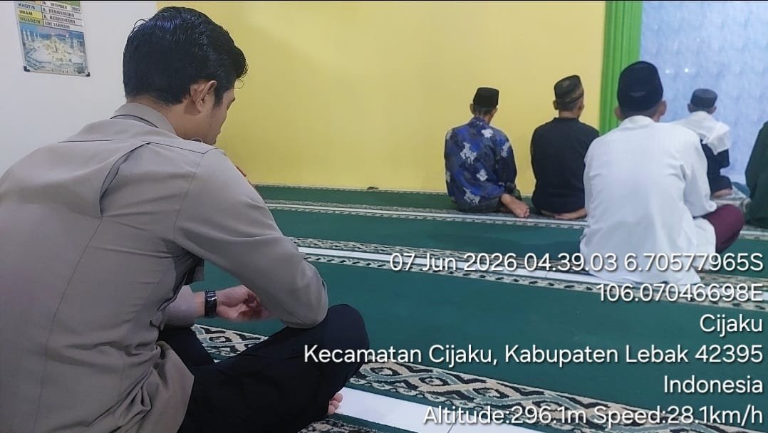 Polsek Cijaku Polres Lebak Laksanakan Program Kapolda Banten Shalat Subuh Keliling di Darkum Kecamatan Cijaku dan Cigemblong